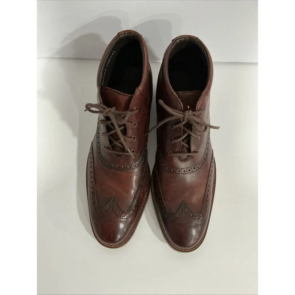 Cole Haan Liam Chukka II Men's 9.5, Wingtip Leather Ankle Boots Brogue Lace